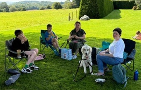 Hounds for Heroes Volunteers at Puppy Parent Picnic 